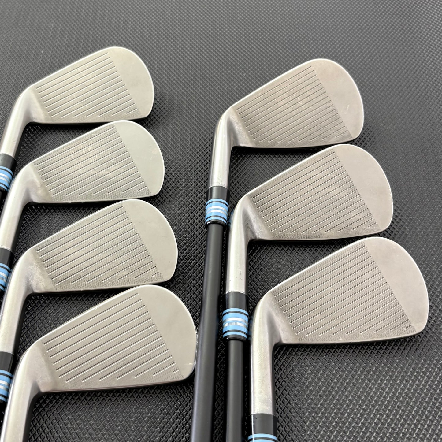 SRIXON ZXI7 BLACK CHROME IRON SET