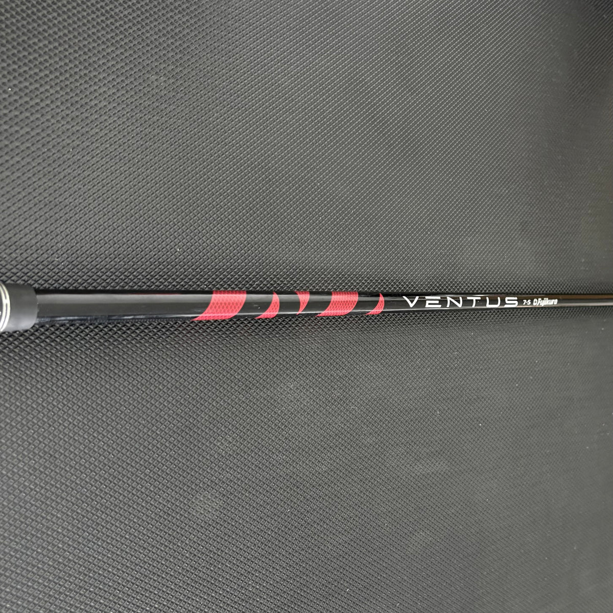 TAYLORMADE STEALTH RESCUE 3 HYBRID (19 DEGREE) + HEADCOVER