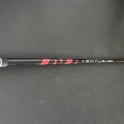 TAYLORMADE STEALTH RESCUE 3 HYBRID (19 DEGREE) + HEADCOVER