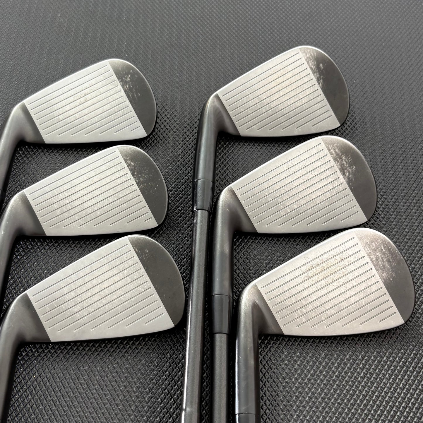 MIZUNO JPX 925 FORGED BLACK IRON SET