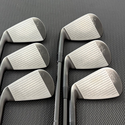 MIZUNO JPX 925 FORGED BLACK IRON SET