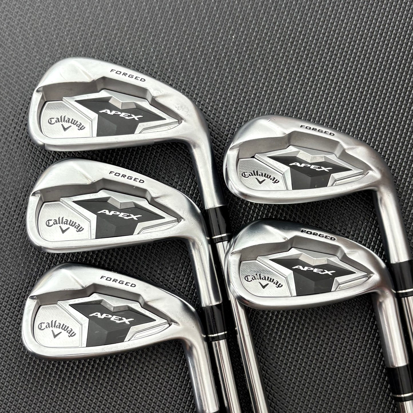 CALLAWAY APEX 2019 IRON SET