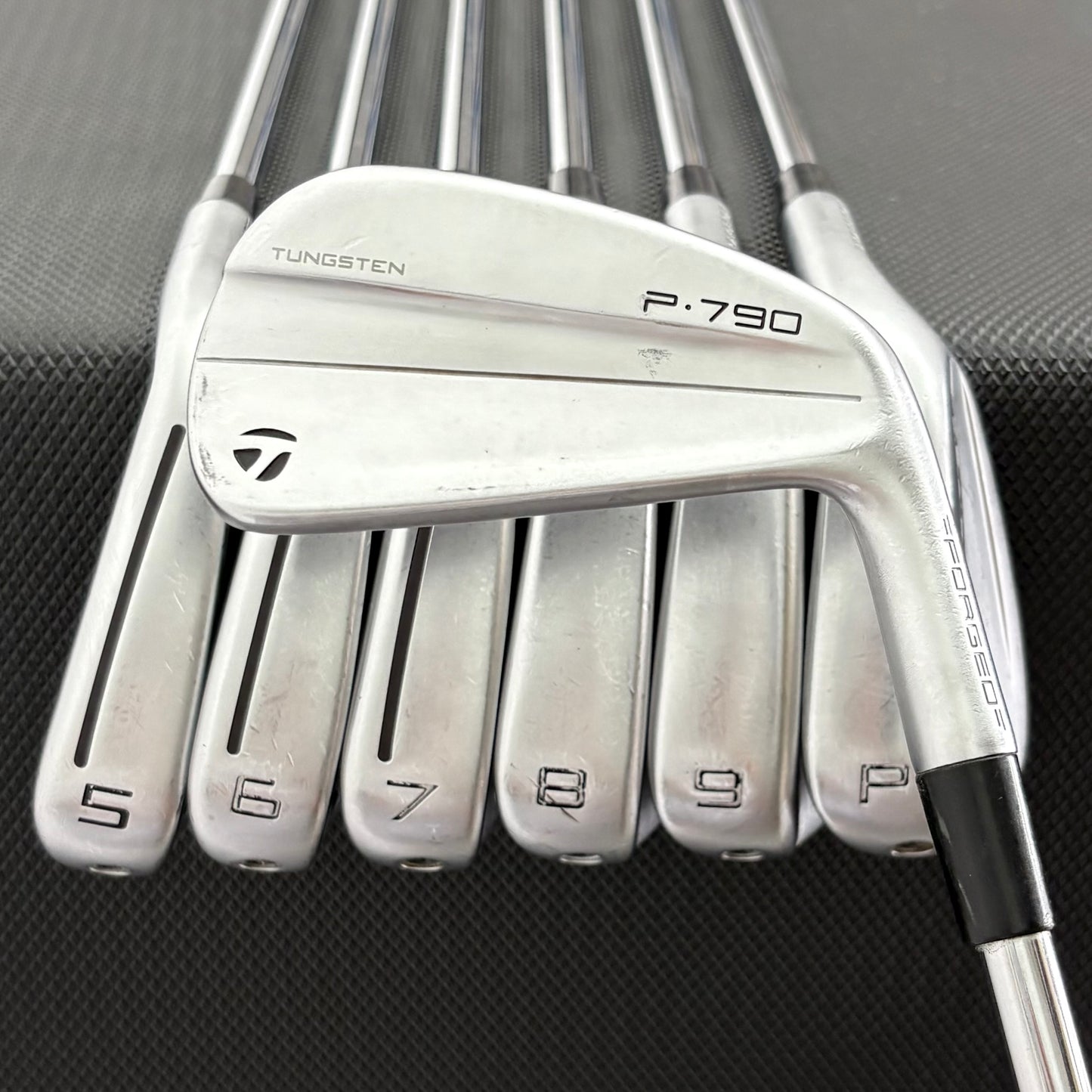 TAYLORMADE P790 2023 IRON SET