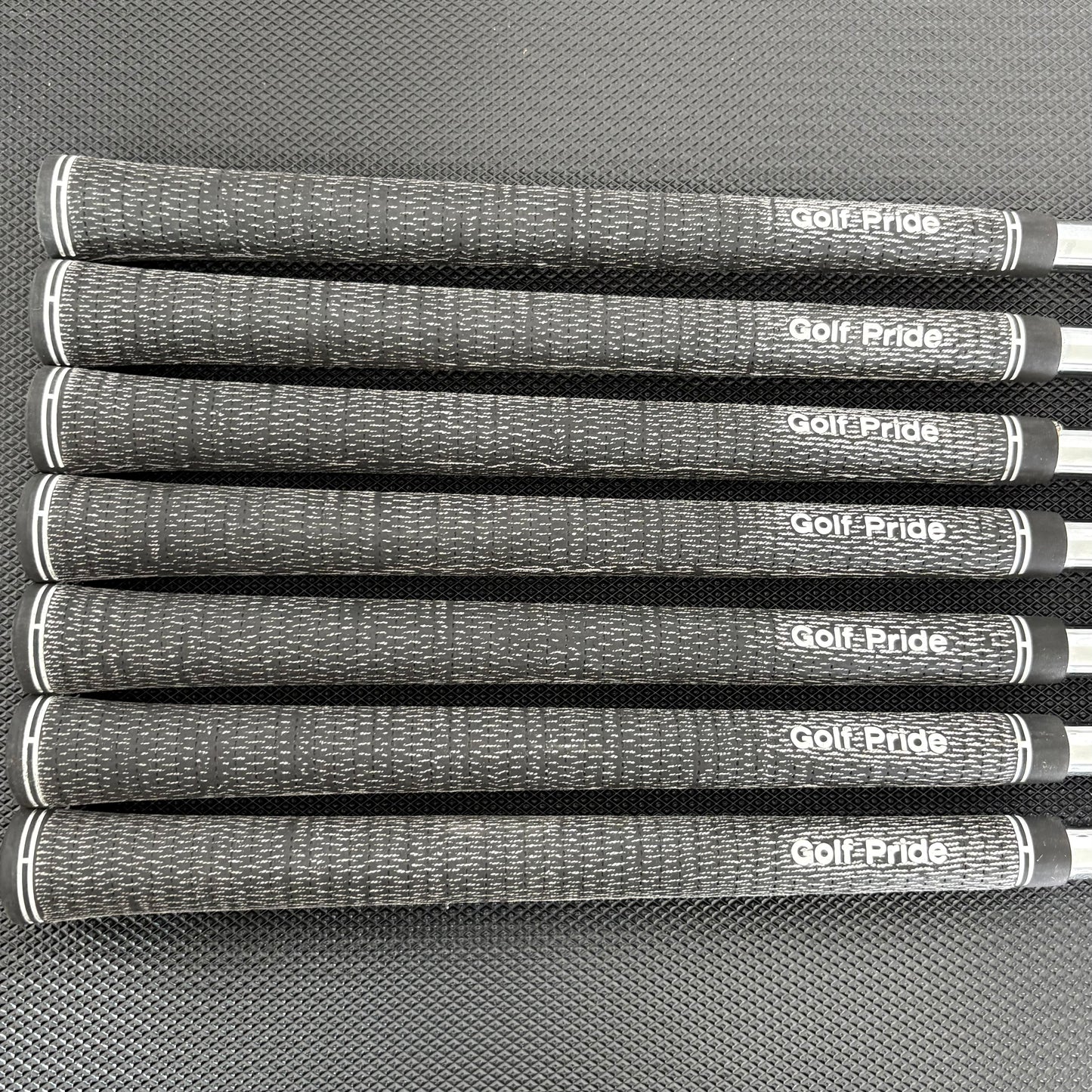 TAYLORMADE P7CB 2024 IRON SET