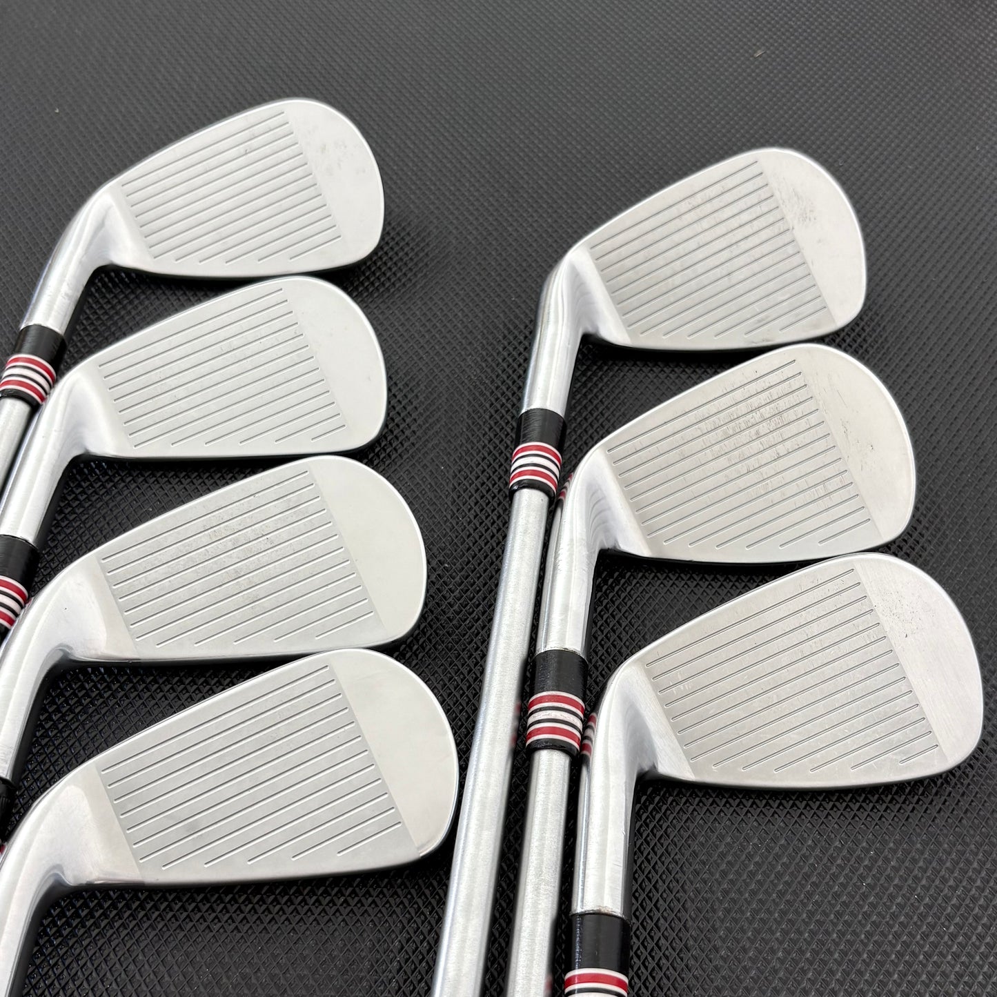 TITLEIST T350/T200 2023 COMBO IRON SET