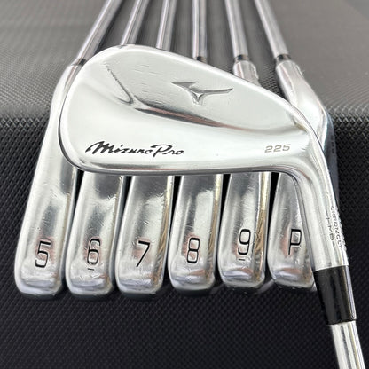 MIZUNO PRO 225 IRON SET