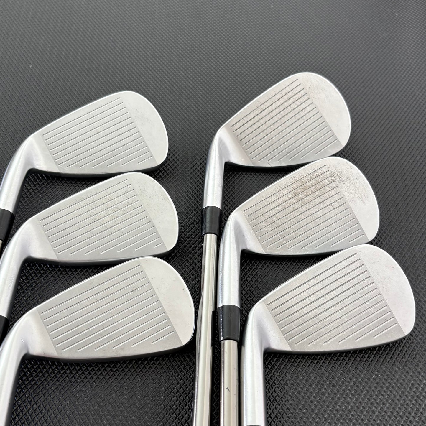 MIZUNO JPX 921 HOT METAL IRON SET