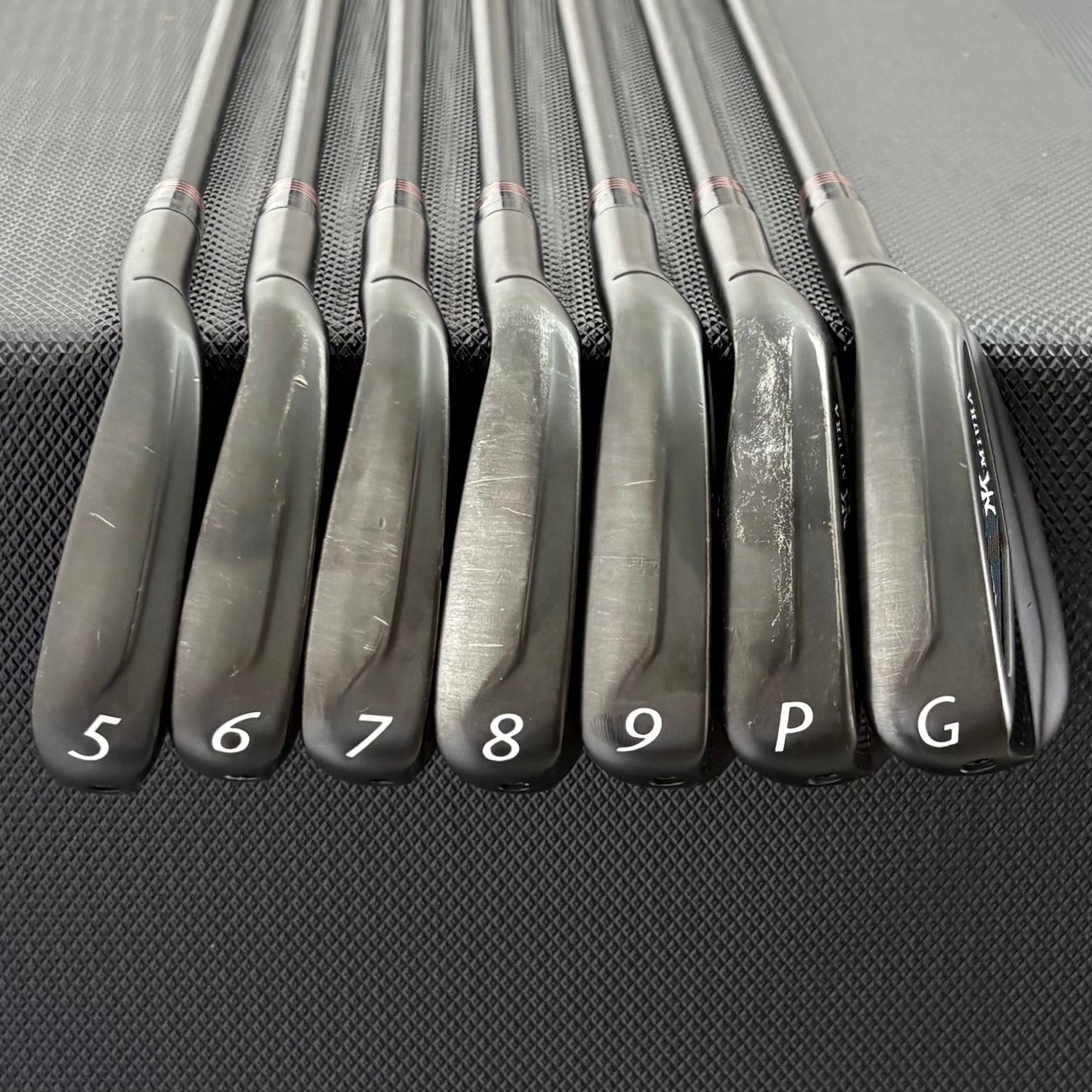 MIURA IC-602 BLACK IP IRON SET