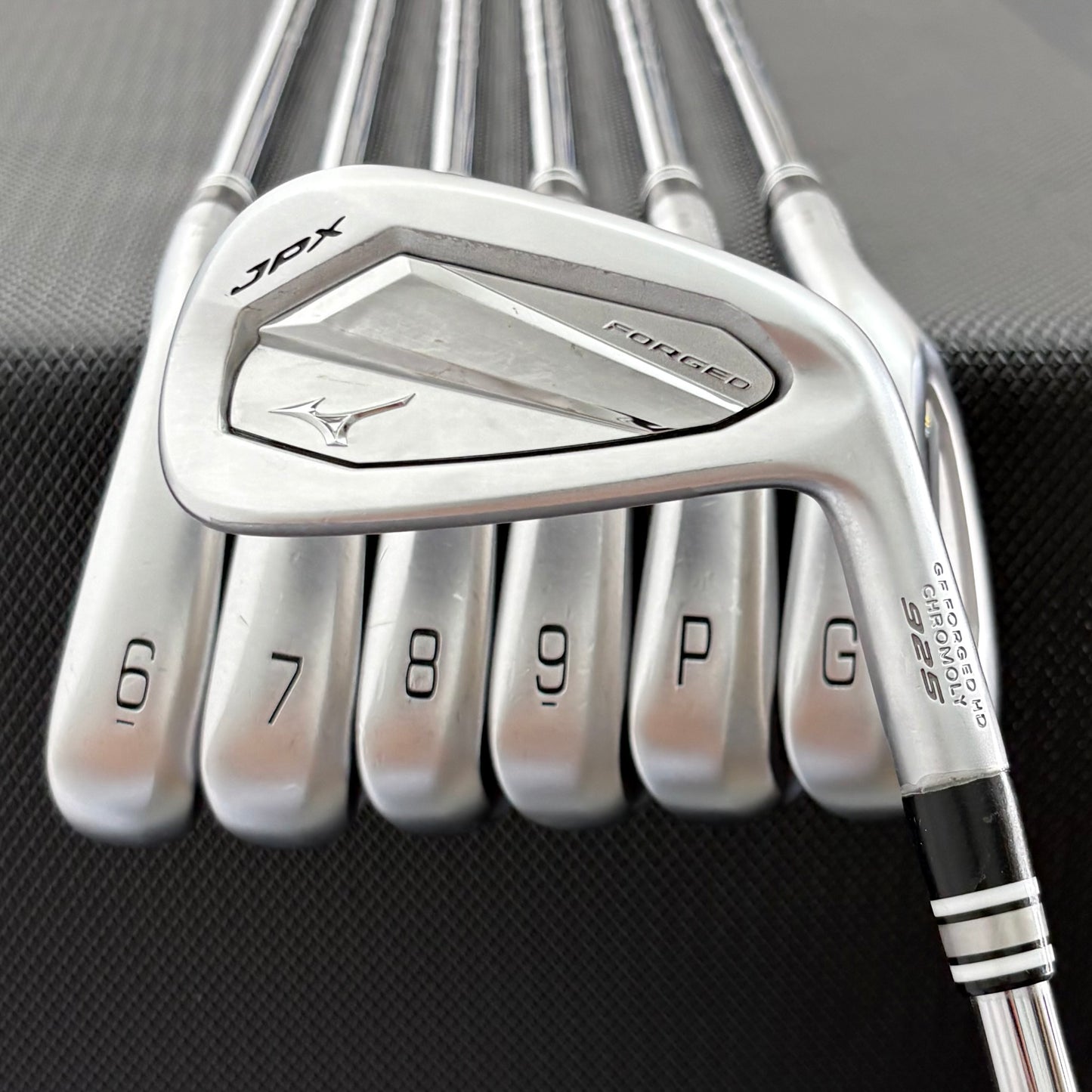MIZUNO JPX 925 FORGED IRON SET