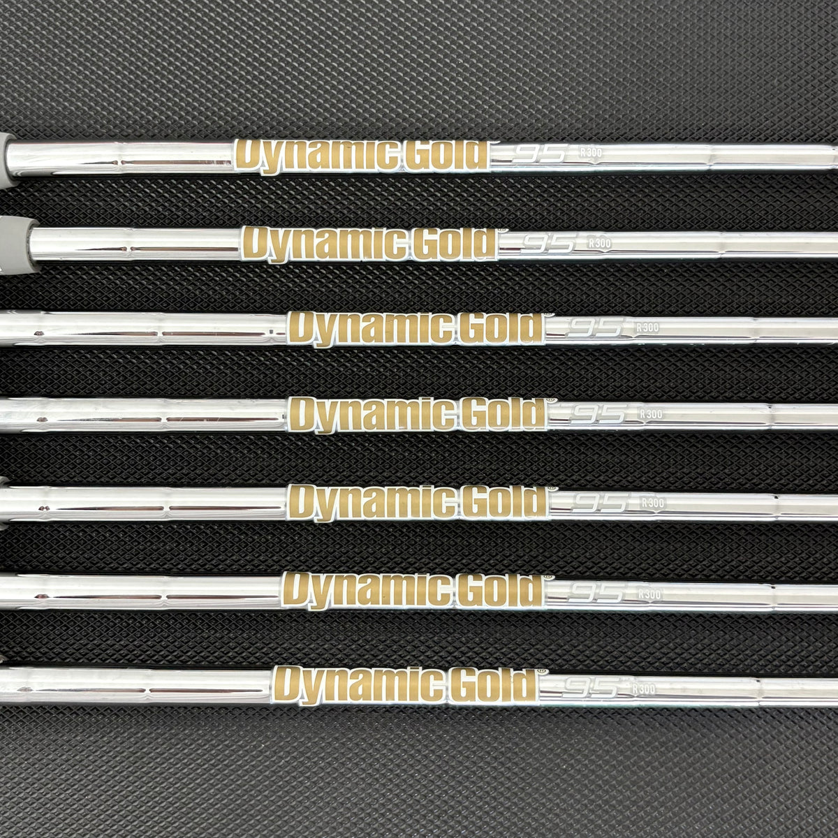 MIZUNO JPX 925 HOT METAL HL IRON SET