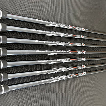 TAYLORMADE P770 BATTLE WORN IRON SET