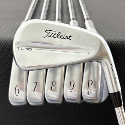 TITLEIST T250 2025 IRON SET