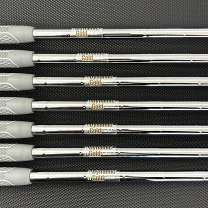 TAYLORMADE P790 2021 IRON SET