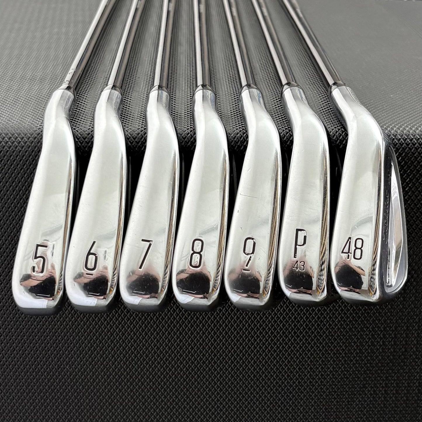 TITLEIST T350 2023 IRON SET