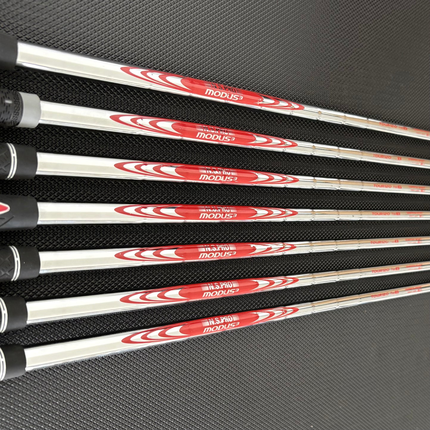 TAYLORMADE P770/P7CB 2024 COMBO IRON SET
