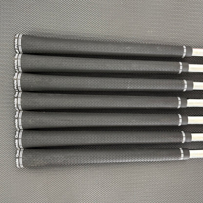 NEW SRIXON ZXI7 IRON SET