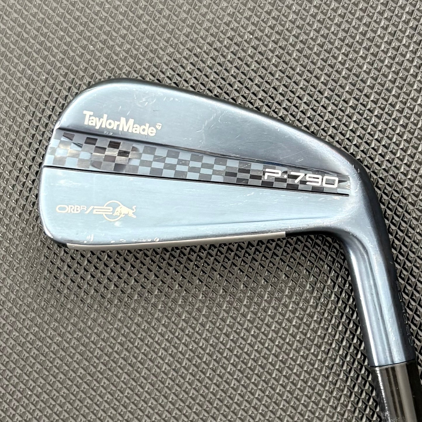 TAYLORMADE P790 RED BULL 4 IRON