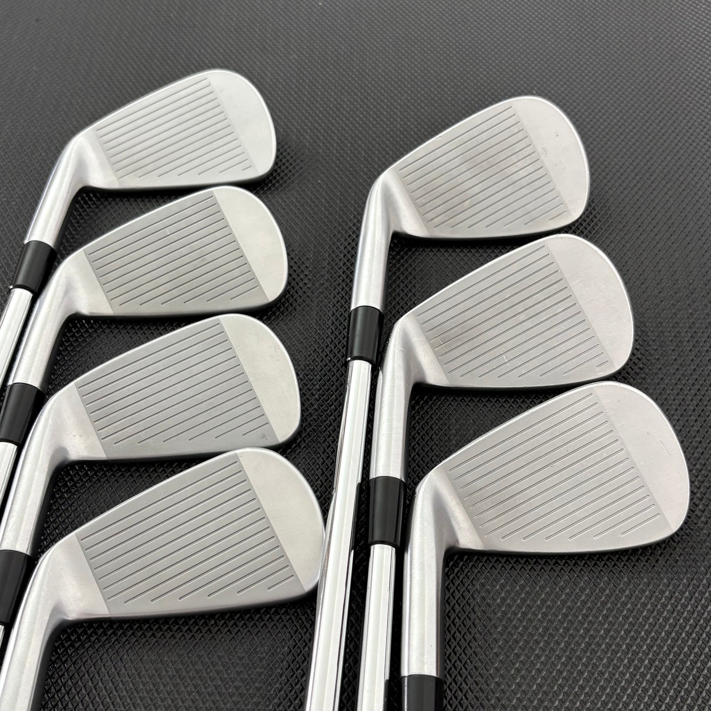 TAYLORMADE P770/P7CB 2024 COMBO IRON SET