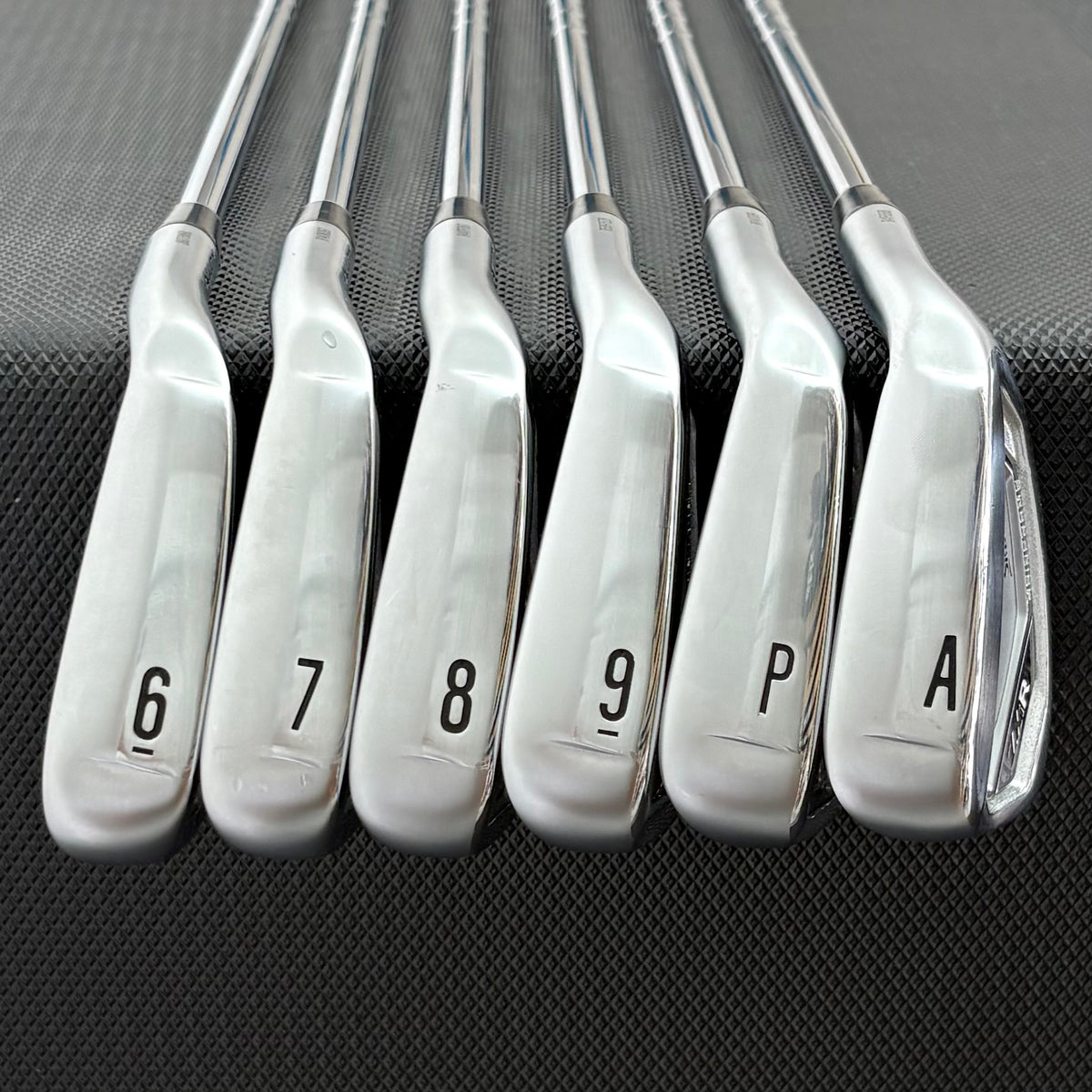 SRIXON ZXIR IRON SET