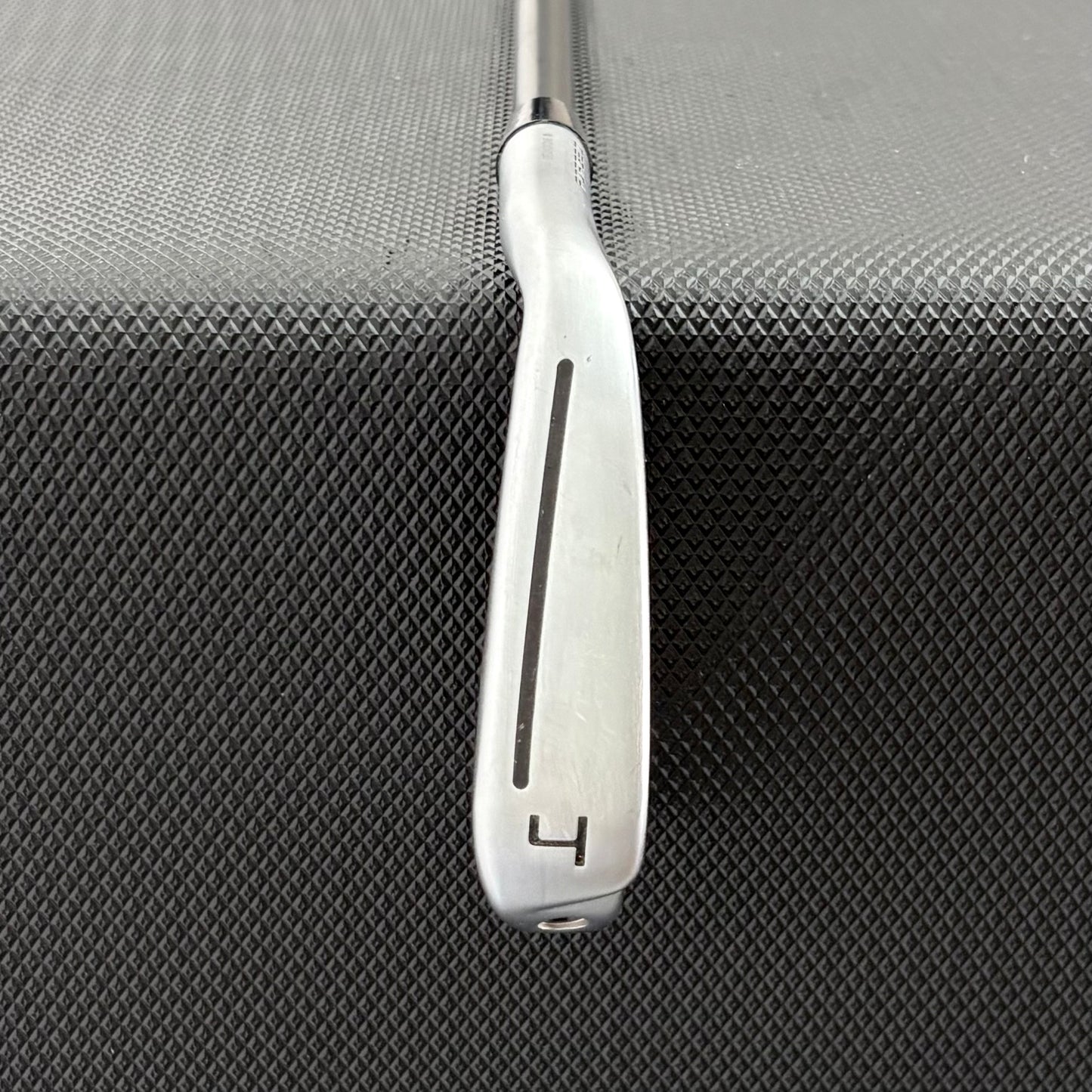 TAYLORMADE P790 2021 4 IRON