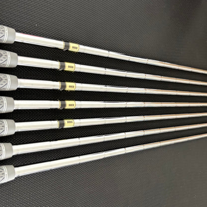 NIKE VR SPLIT CAVITY IRON SET