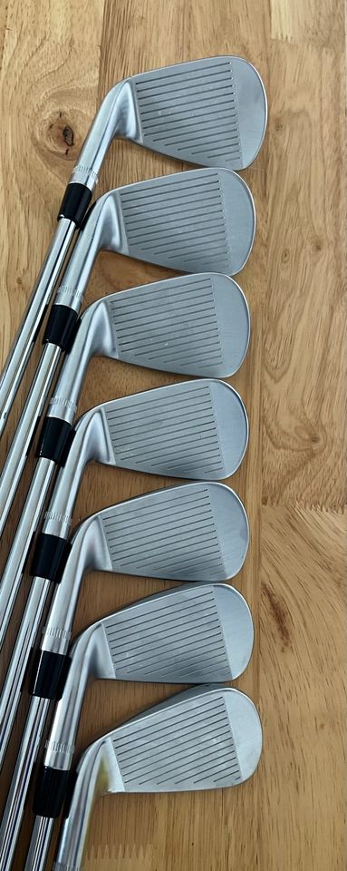 CALLAWAY APEX CB 2024 IRON SET