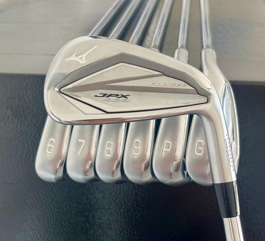 MIZUNO JPX 923 FORGED IRON SET