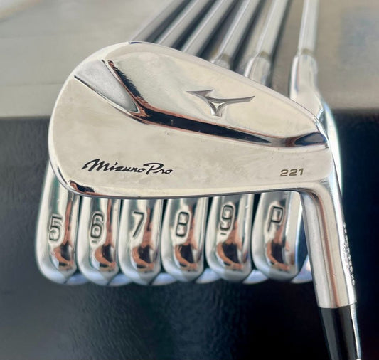 MIZUNO PRO 221 FORGED IRON SET