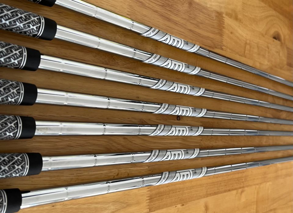 TITLEIST T100 IRON SET