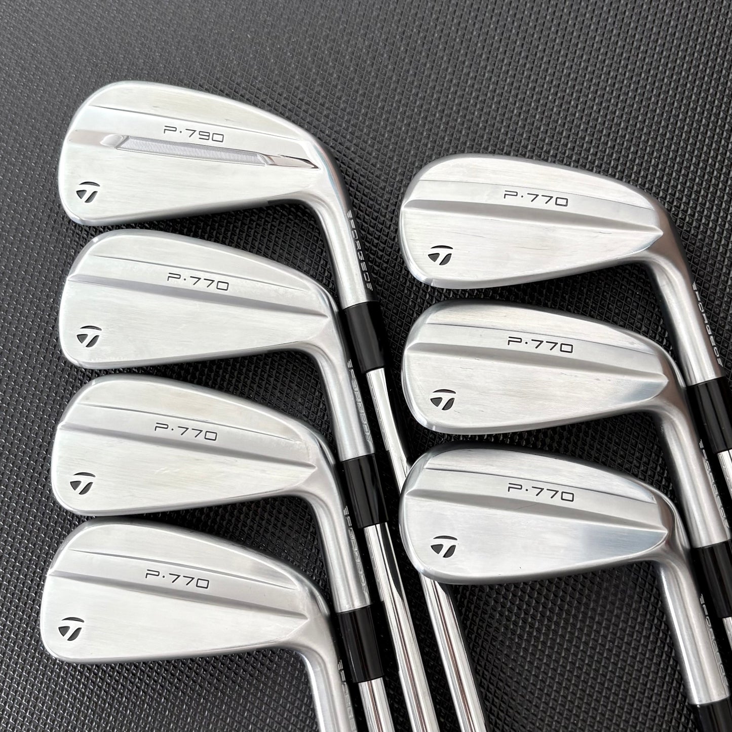 TAYLORMADE P790/P770 2025 COMBO IRON SET