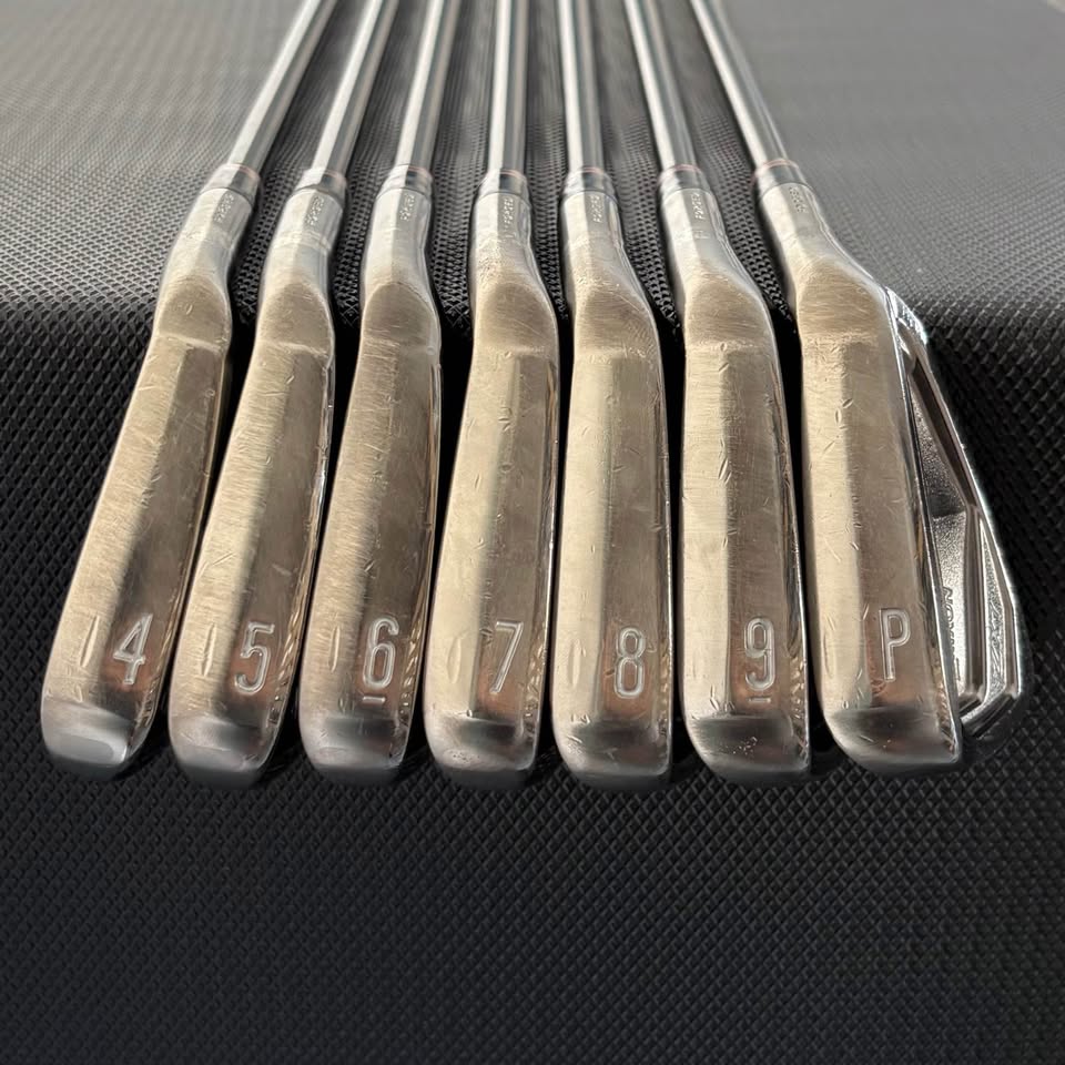 SRIXON ZX7 MKII BLACK CHROME IRON SET