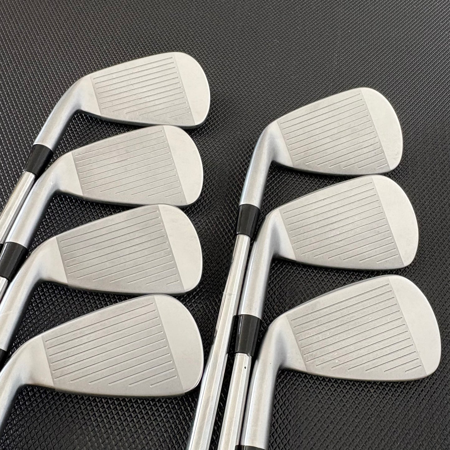 MIZUNO JPX 925 HOT METAL PRO IRON SET