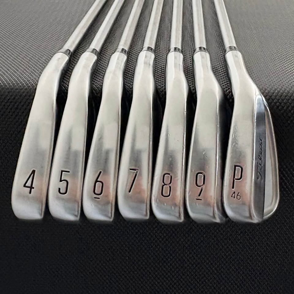 TITLEIST T100 2023 IRON SET