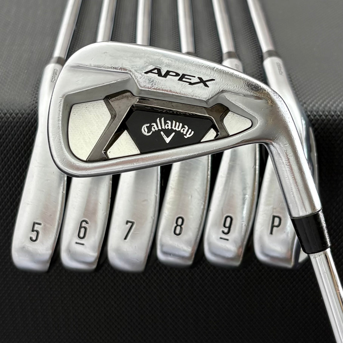 CALLAWAY APEX 2019 IRON SET