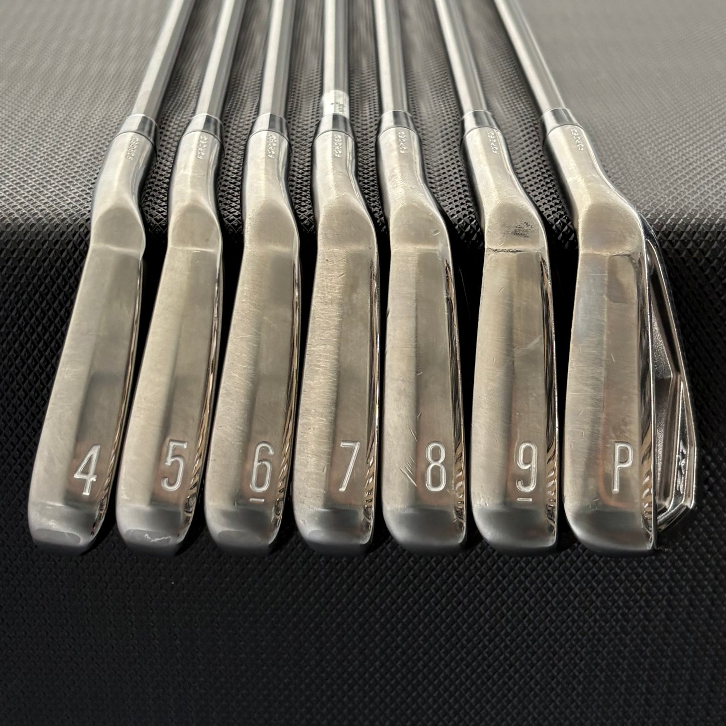 SRIXON ZX7 MKII BLACK CHROME IRON SET