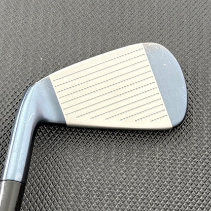 TAYLORMADE P790 RED BULL 4 IRON