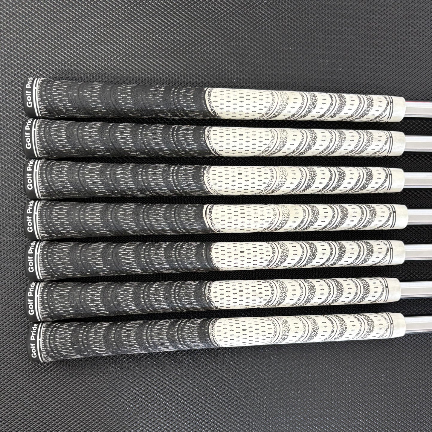 TITLEIST T200/T150 2023 COMBO IRON SET