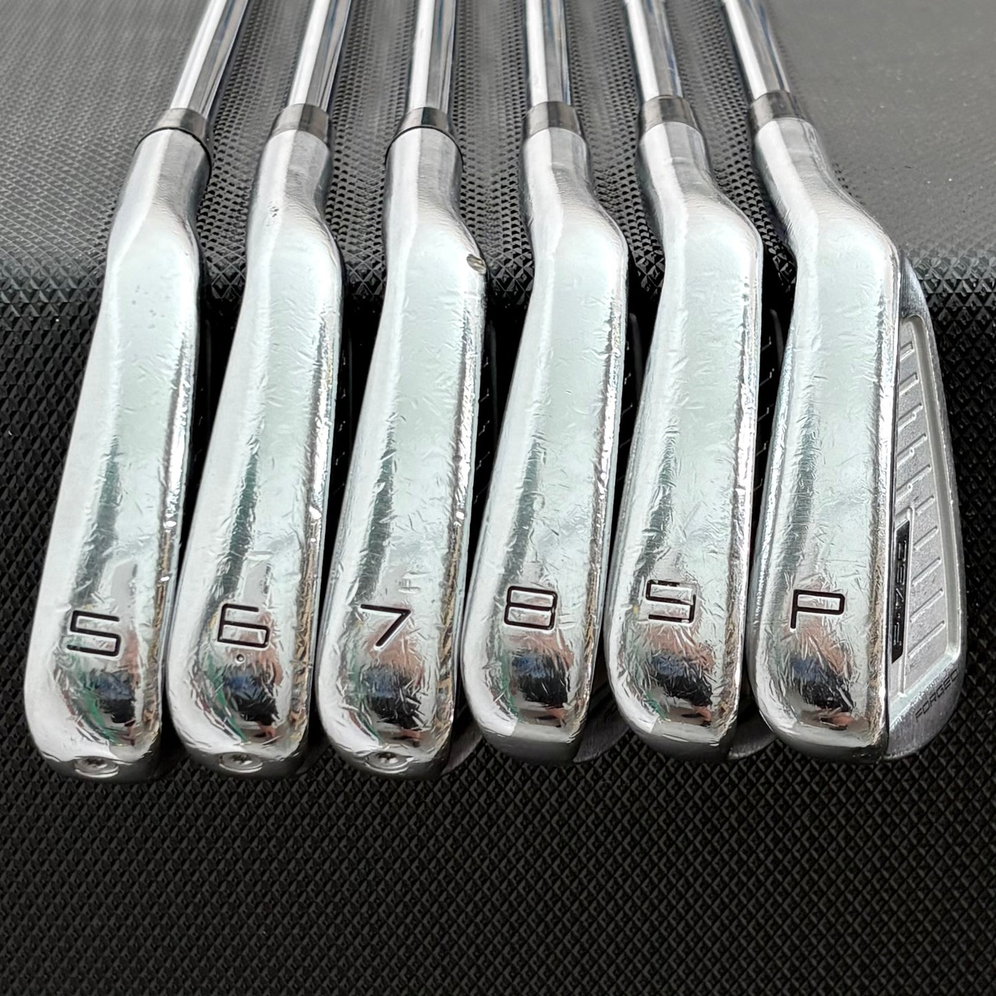 TAYLORMADE P760 IRON SET