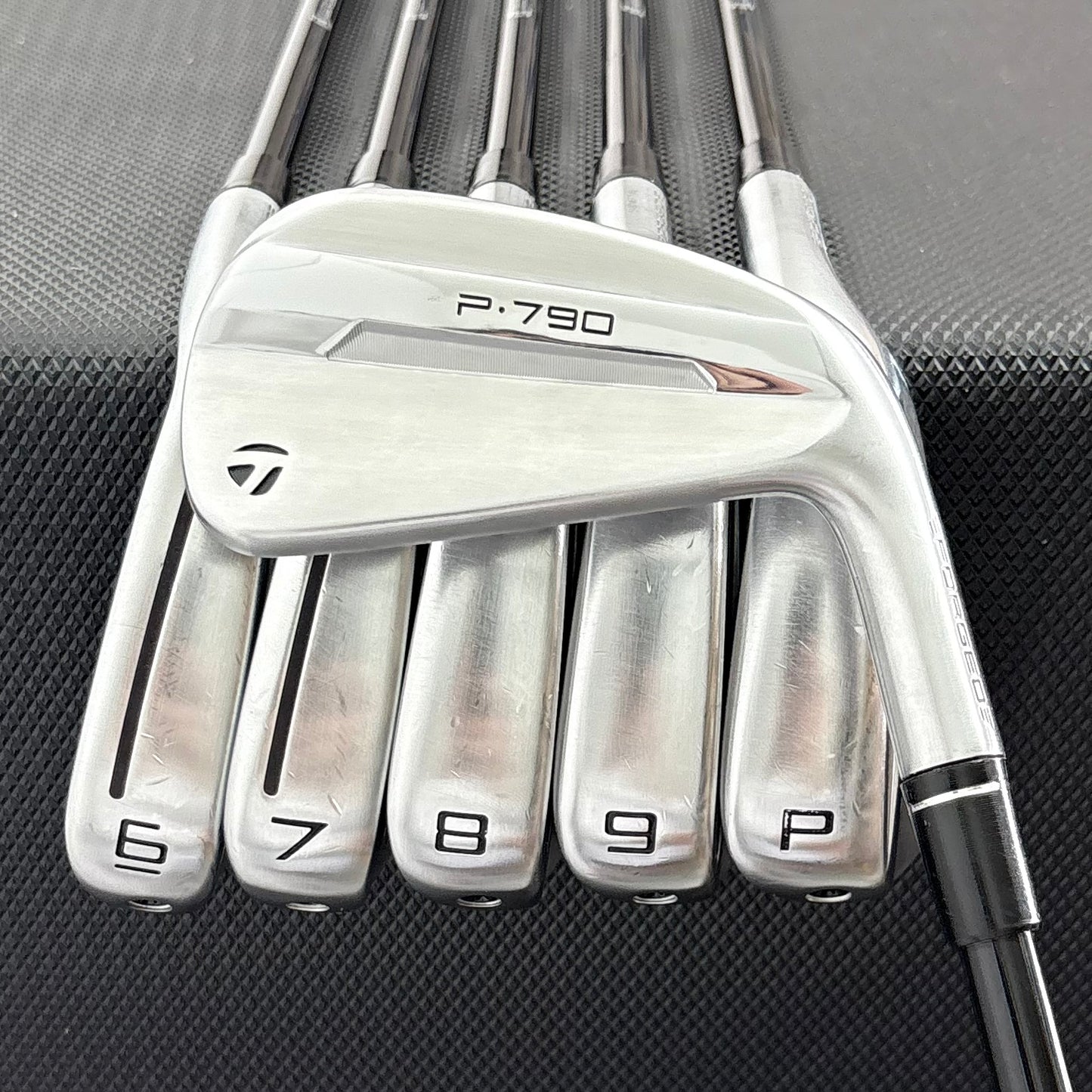 TAYLORMADE P790 2025 IRON SET