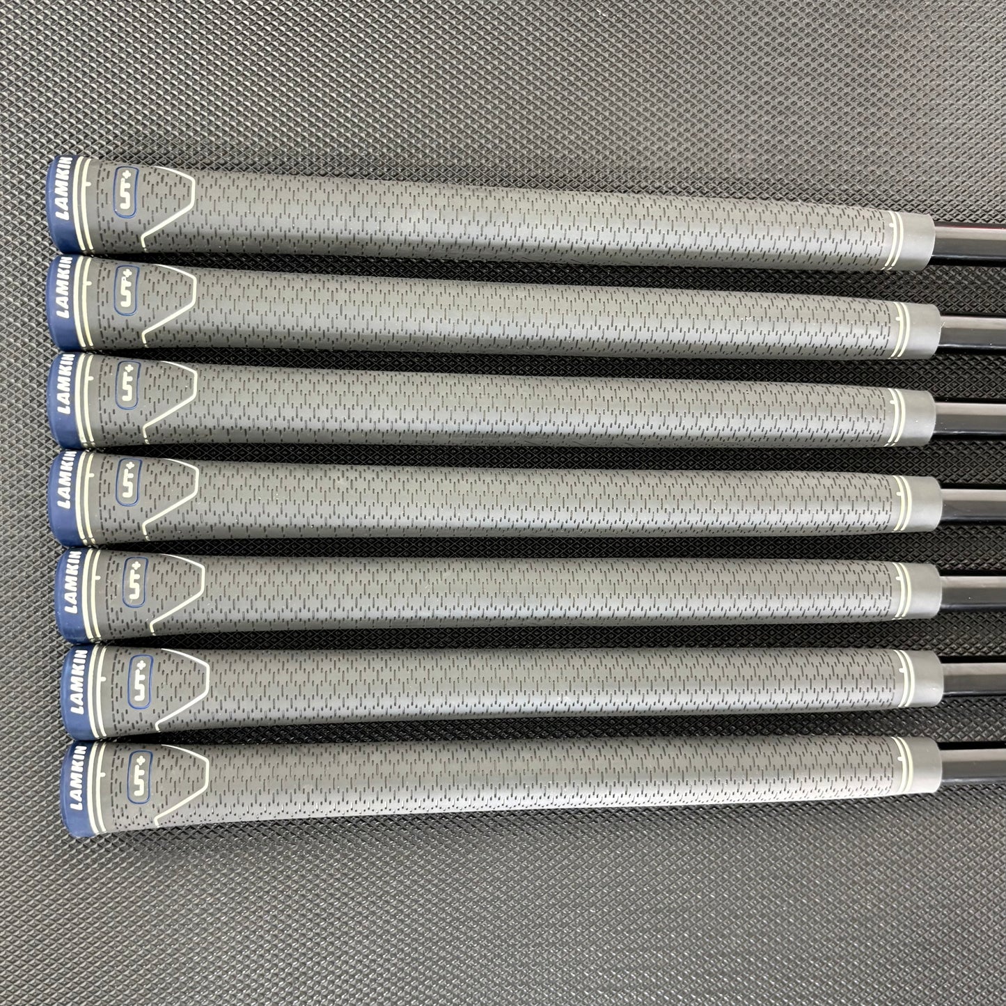 MIZUNO JPX 925 HOT METAL PRO IRON SET