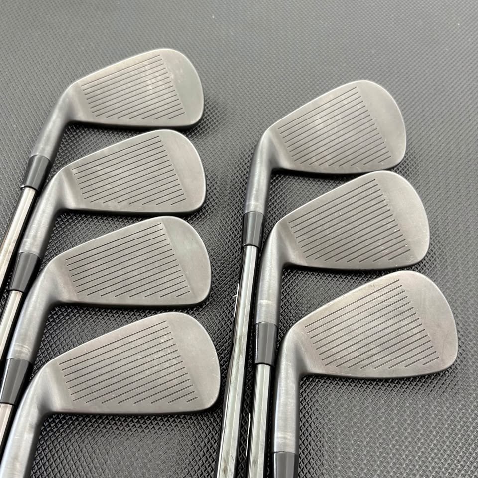 COBRA KING TOUR BLACK 2025 IRON SET