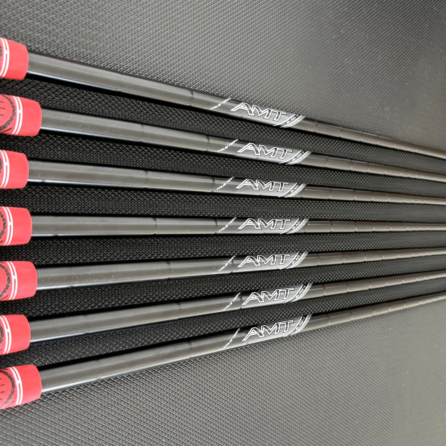 TITLEIST T250 OIL CAN IRON SET