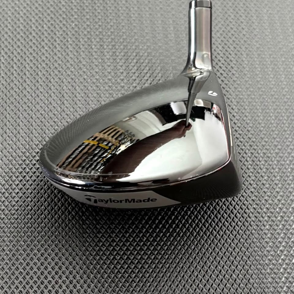 TAYLORMADE QI10 3 WOOD (15 DEGREE) + HEADCOVER