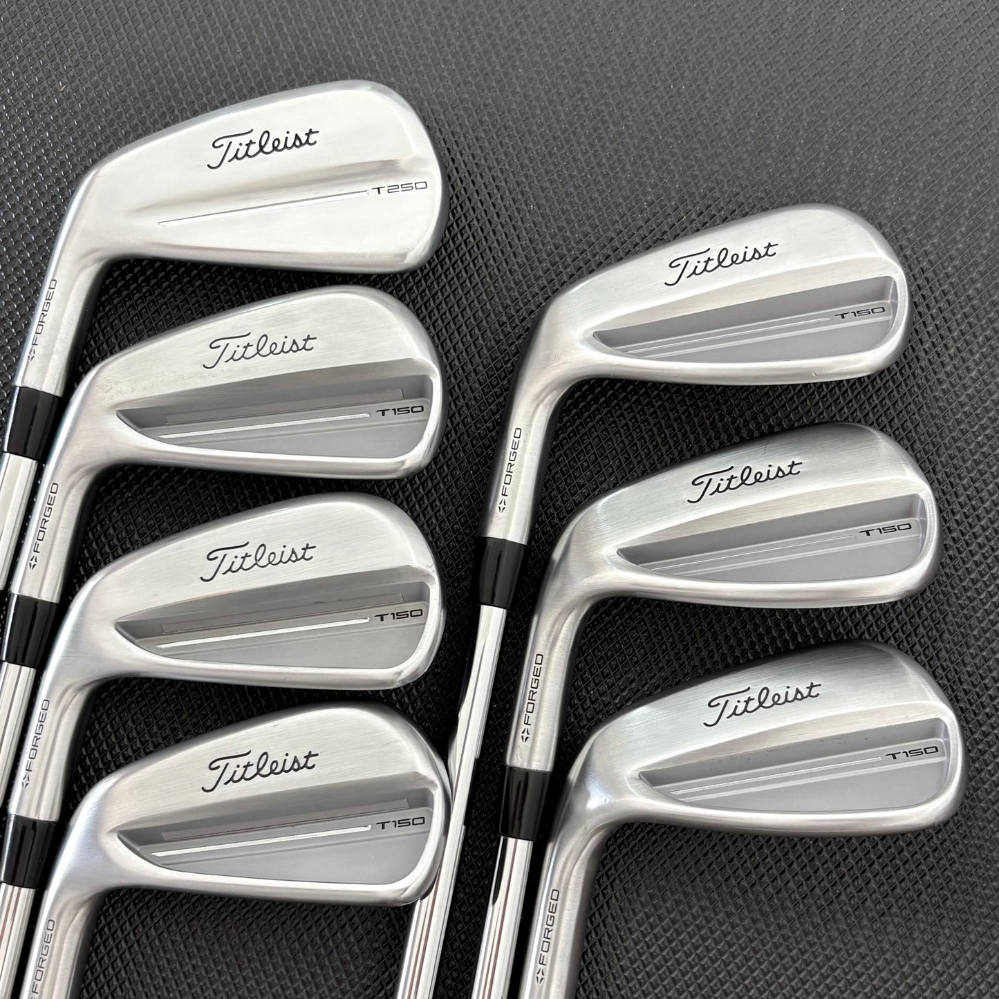 LH TITLEIST T250/T150 2025 COMBO IRON SET