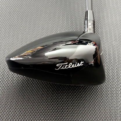 NEW TITLEIST GTS2 DRIVER (9 DEGREE) + HEADCOVER