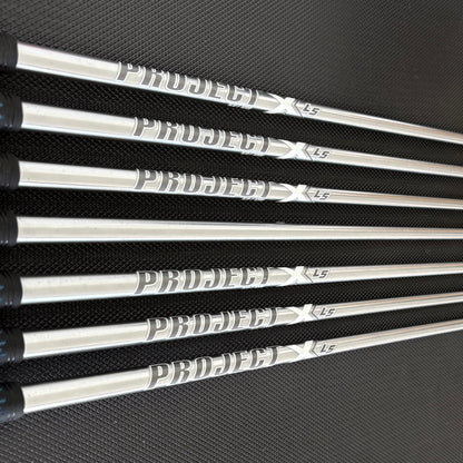 TAYLORMADE QI IRON SET