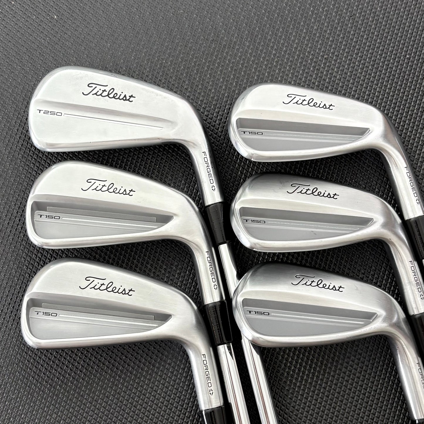 TITLEIST T250/T150 2025 COMBO IRON SET