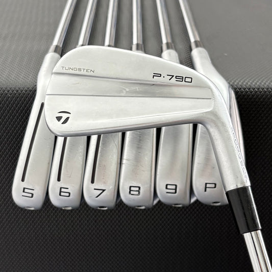 TAYLORMADE P790 2023 IRON SET