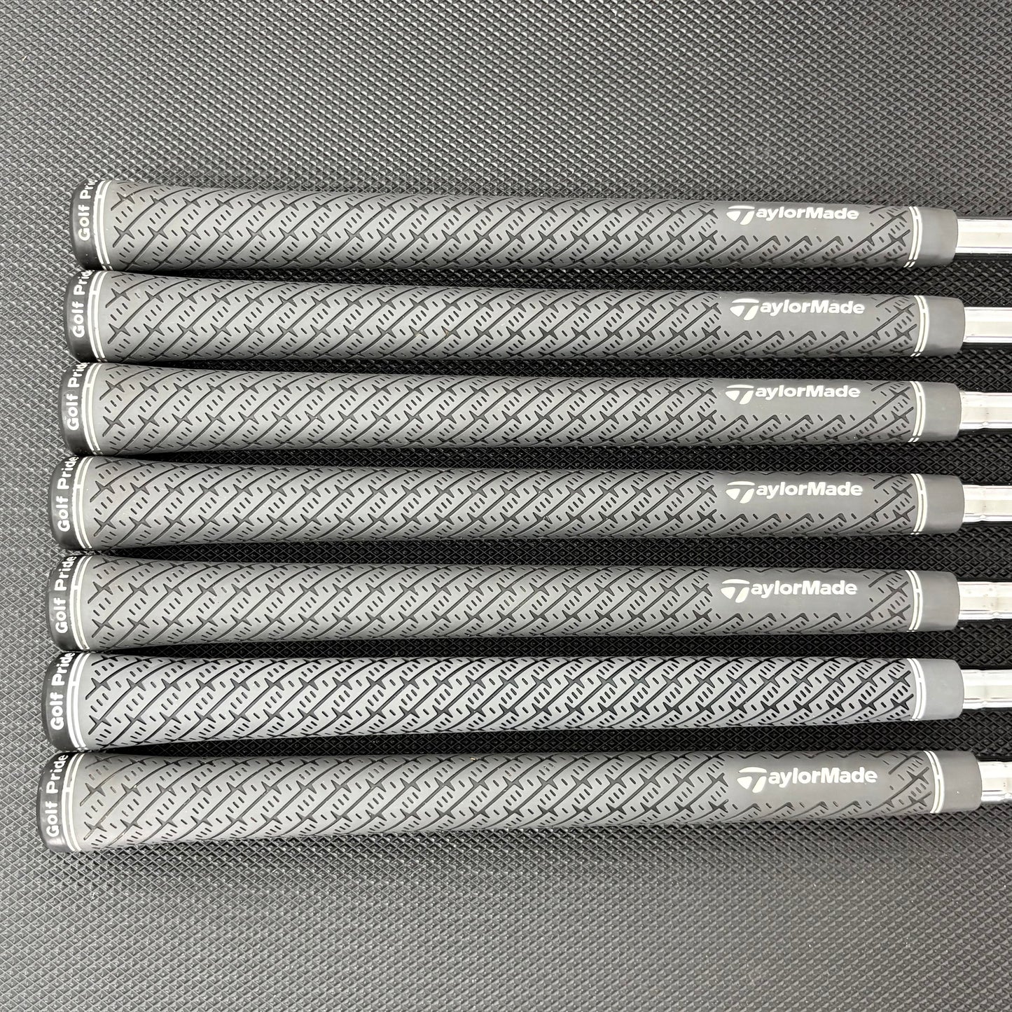 TAYLORMADE P790 2023 IRON SET