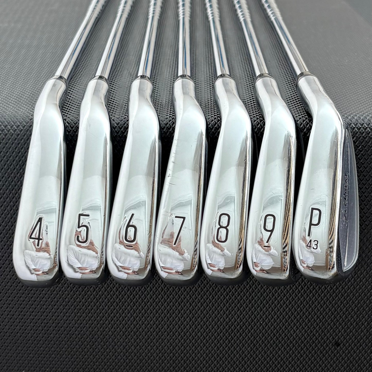 TITLEIST T200 2023 IRON SET